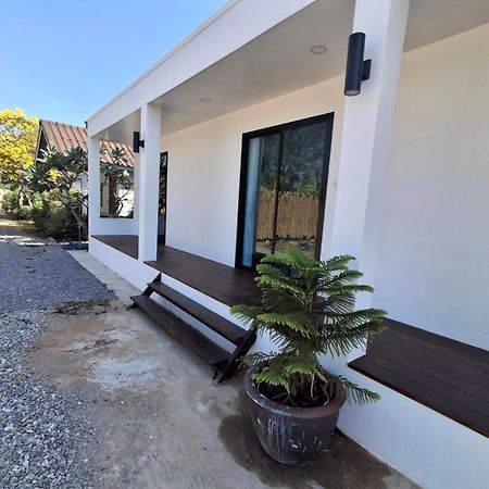 Homlomchomsuan หอมลมชมสวน Apartment บ้านใหม่ ภายนอก รูปภาพ