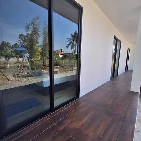 Homlomchomsuan หอมลมชมสวน Apartment บ้านใหม่ ภายนอก รูปภาพ