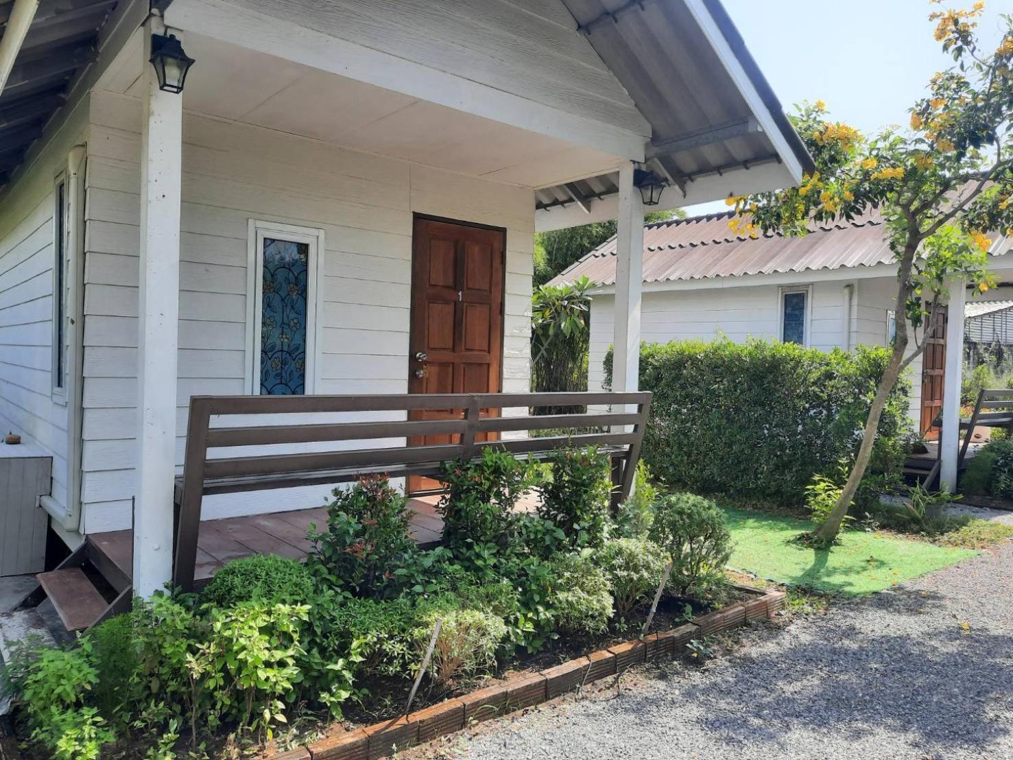 Homlomchomsuan หอมลมชมสวน Apartment บ้านใหม่ ภายนอก รูปภาพ