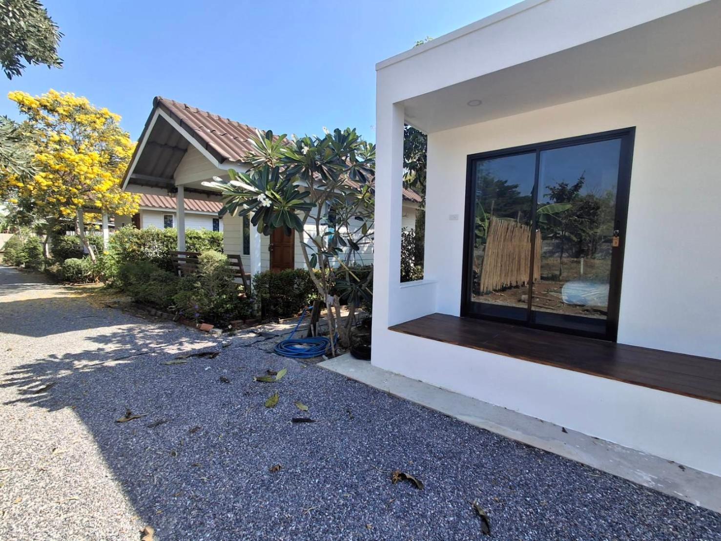 Homlomchomsuan หอมลมชมสวน Apartment บ้านใหม่ ภายนอก รูปภาพ
