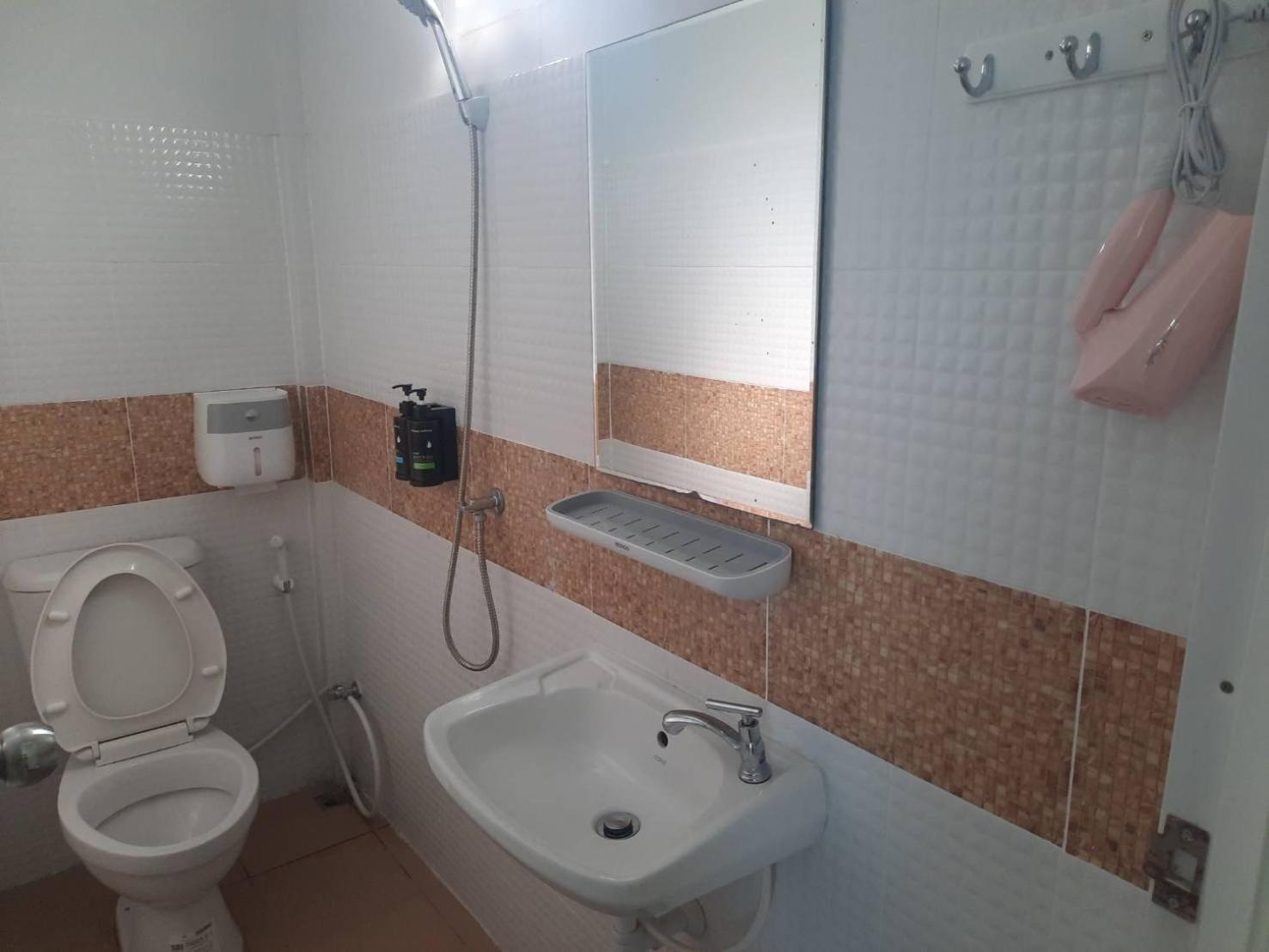 Homlomchomsuan หอมลมชมสวน Apartment บ้านใหม่ ห้อง รูปภาพ